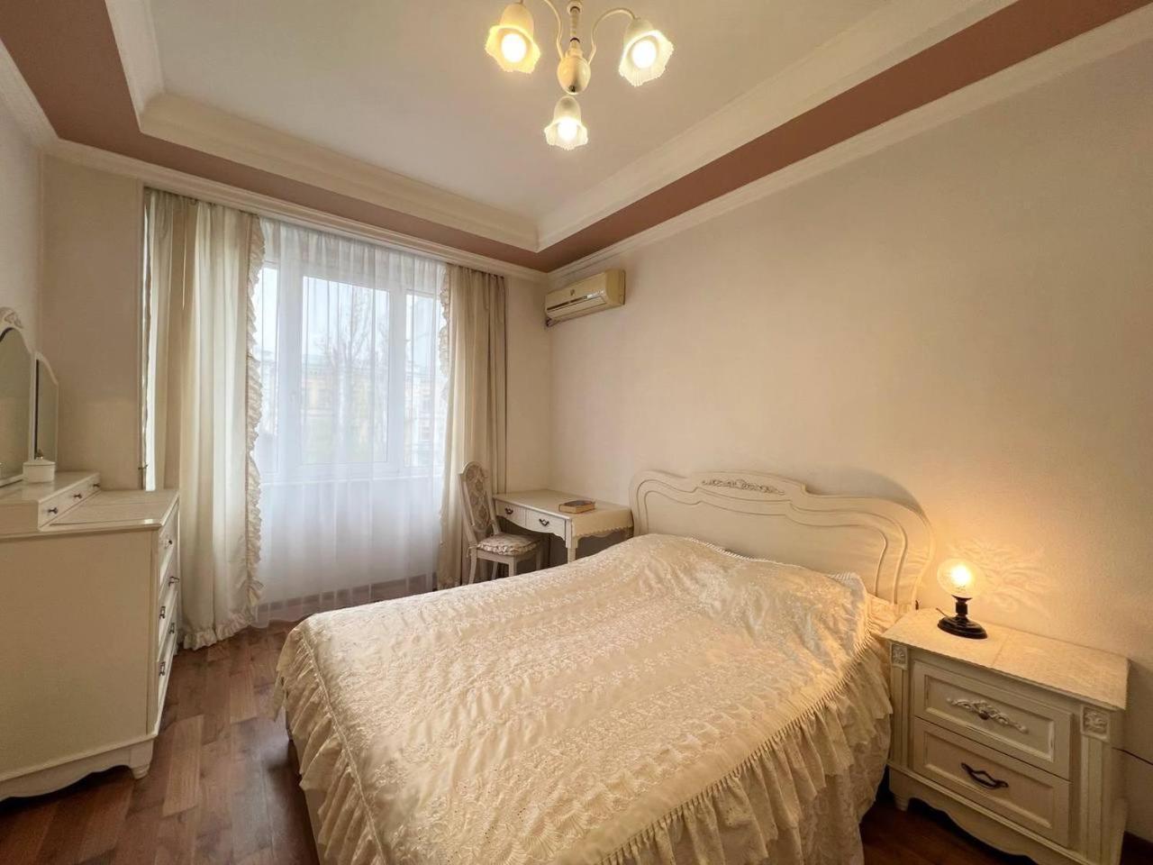Apartments Near Arena City เคียฟ ภายนอก รูปภาพ